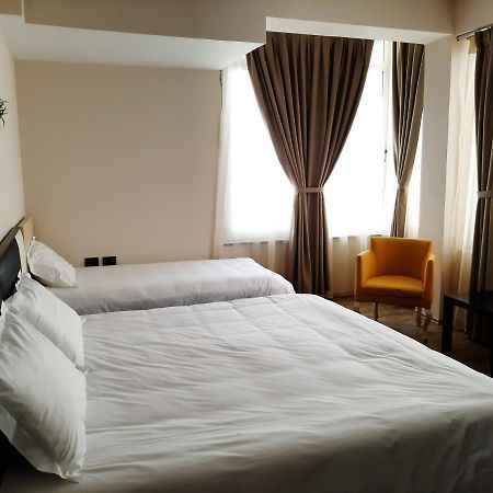 Royal Vila Hotel 地拉那 外观 照片