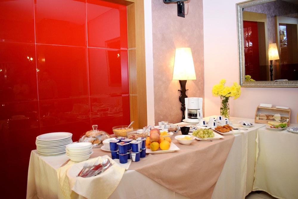 Royal Vila Hotel 地拉那 外观 照片