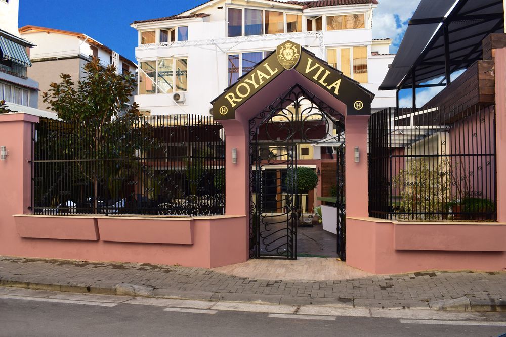 Royal Vila Hotel 地拉那 外观 照片