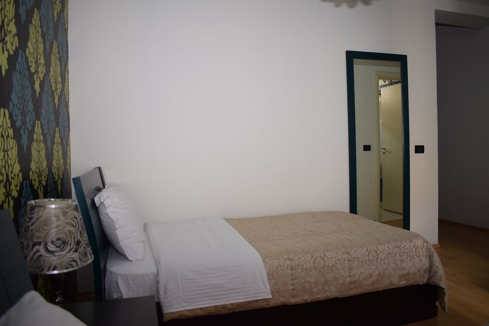 Royal Vila Hotel 地拉那 外观 照片