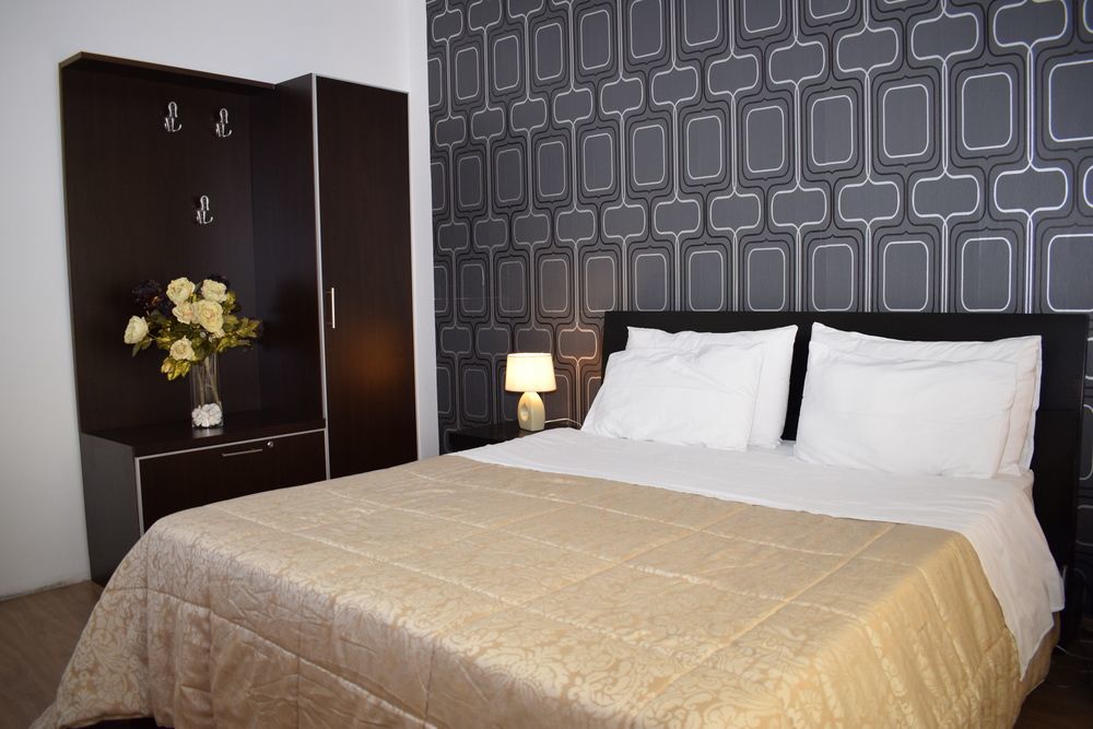 Royal Vila Hotel 地拉那 外观 照片