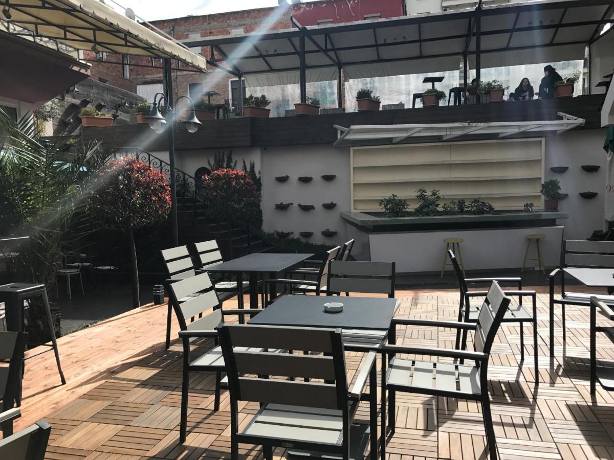 Royal Vila Hotel 地拉那 外观 照片