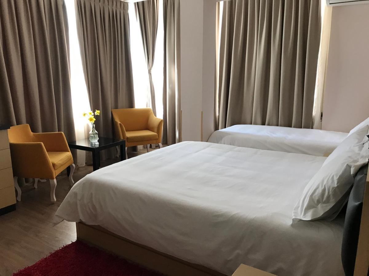Royal Vila Hotel 地拉那 外观 照片